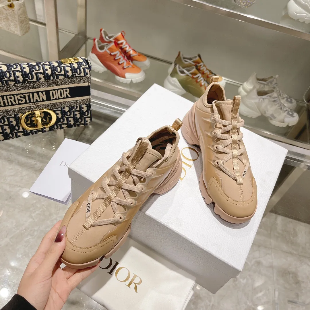 👟👟Ex-factory price 460👟👟 Women’s Shoes Women’s Clothes Women’s Shoes Women’s Clothes Dior Dior Sports Dad Shoes Your ideal high-end quality customization, a new product created by Crusie “J’ADI*R” at the first major show of Paris Fashion Week‼ ️Molded from the original board, all details are welcome to be appraised and compared 🔥 Upper: Original imported customized Lycra surface with soft silk cowhide Inner: soft, comfortable and breathable Foot pads: cowhide injection molded feet, original molded color matching Logo webbing Original molded 3D film combination Original molded anti-slip combination outsole! Original packaging consistent! Number of yards: 35-41 yards (custom-made sizes 41 are non-refundable)